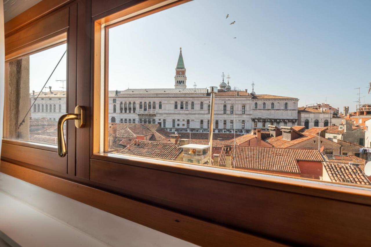 Hotel Antigo Trovatore Venedig Exteriör bild